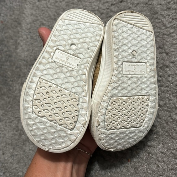 Wonder Nation Timmy Casual Canvas Slip On Shoes/ Size: 4 Black and tan - Picture 3 of 6